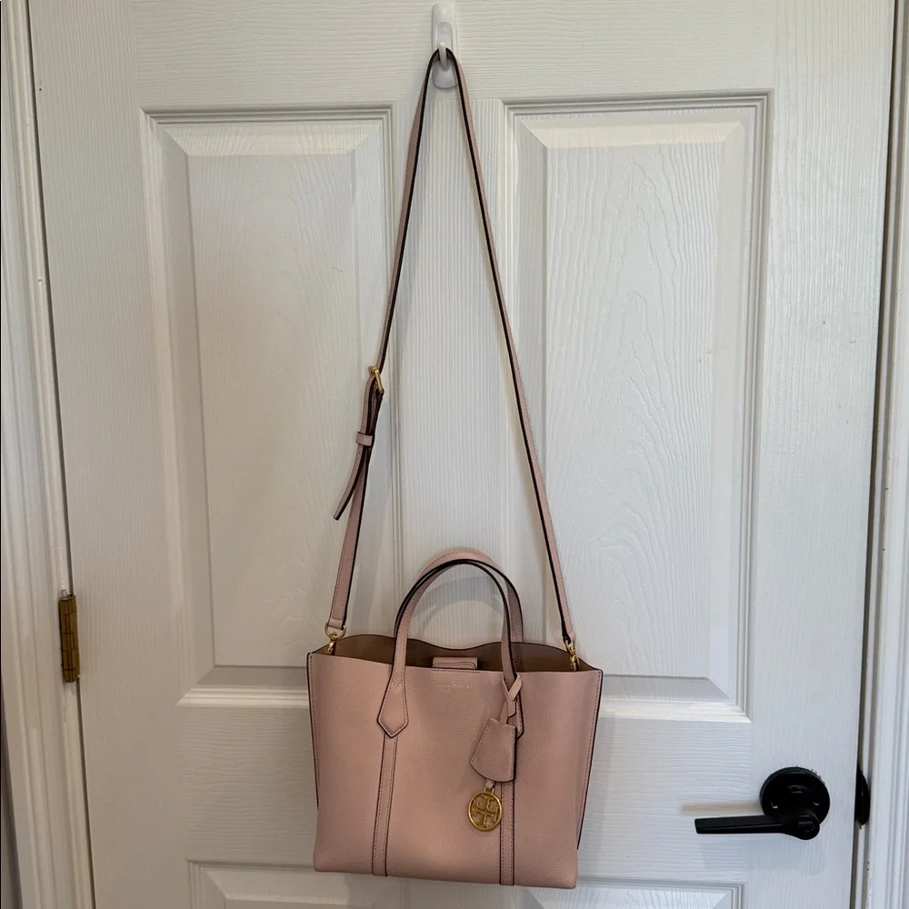 Tory Burch Perry Small Triple Compartment Tote 81928 Shell Pink - Picture 16 of 16